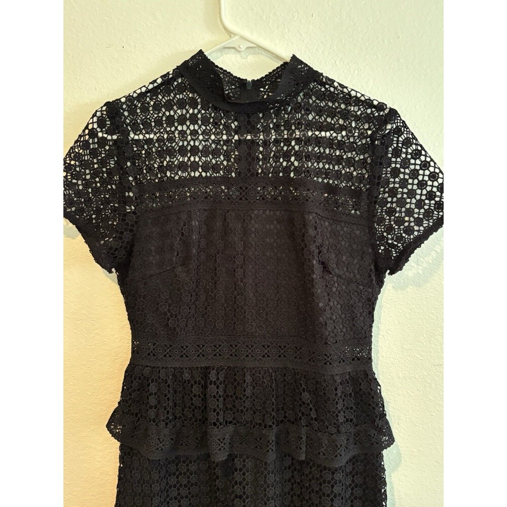 She + Sky Size Large Women's Navy Lace Short Sleeve Tiered Dress Lined - Picture 2 of 8